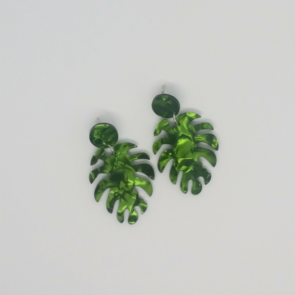 Host Pick!! 2 for $16 Green resin leaf earrings